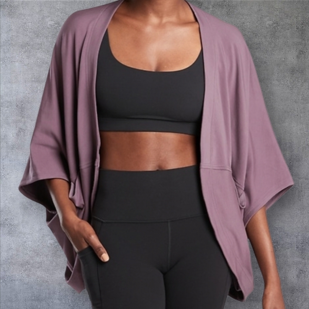 athleta S Volcanic violet cocoon wrap